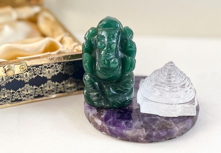 green aventurine ganesha with clear quartz shriyantra